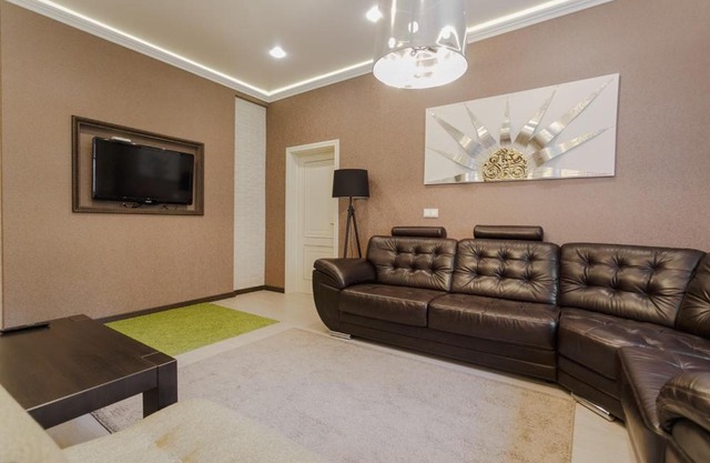 Swedish apartment at Romanovskaia 22