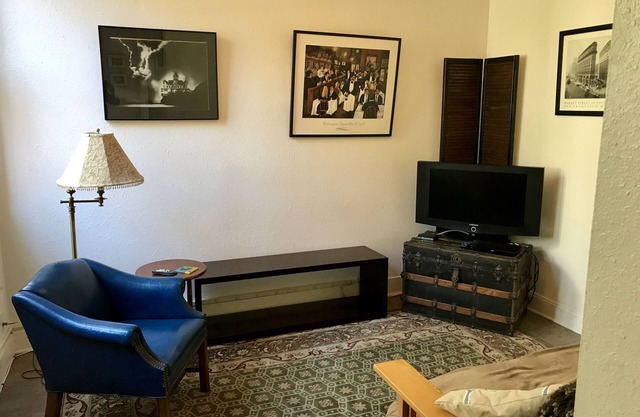 Sweet 1 BR Garden Apartment- Lewhit Cottage