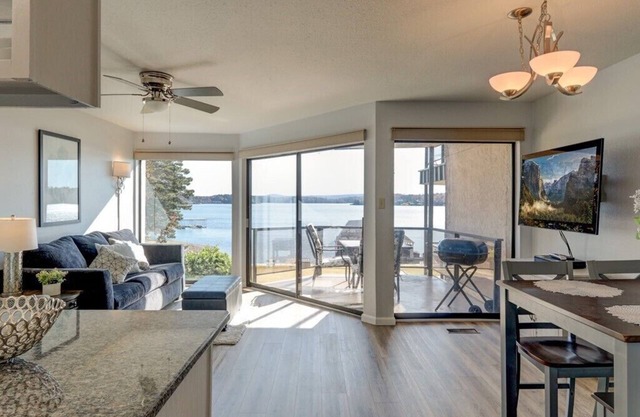 Sweet Lake Get Away in the Heart of Hot Springs