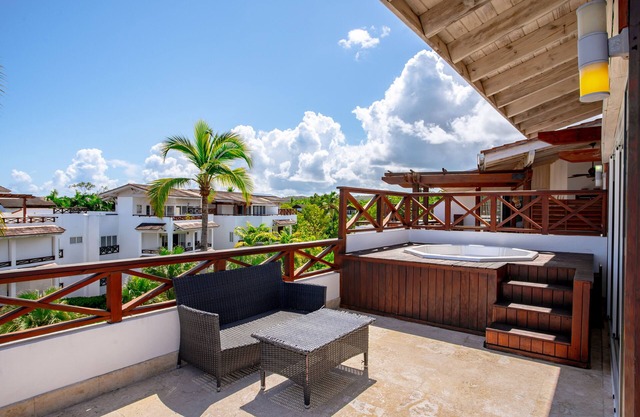 Sweet & Pretty 2BDR Penthouse w/Terrace & Jacuzzi in Las Terrenas