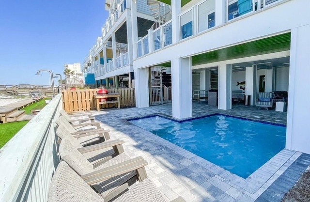 "Sweet Swell" Perfect Sized Game Room for Family