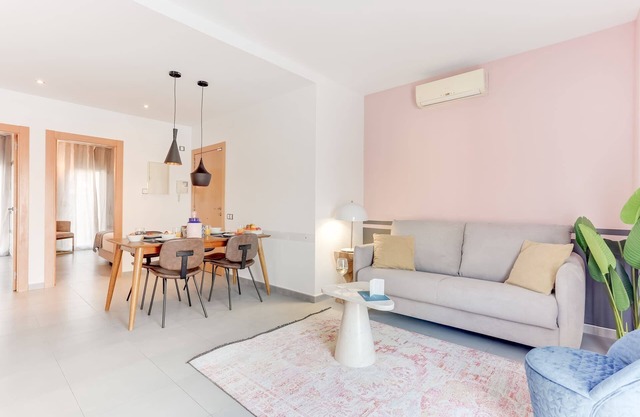 Sweett | Callao V - Two Bedroom Apartment, Sleeps 4