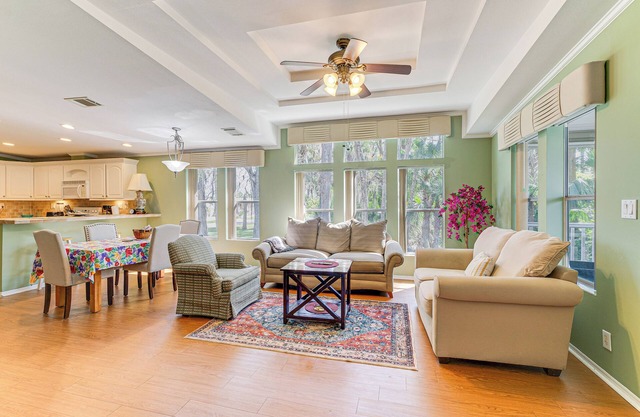 Swim, Golf & Relax: Family Gem in North Fort Myers