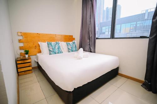 Swing & Pillows - Salak Tinggi , KLIA 1 KLIA 2