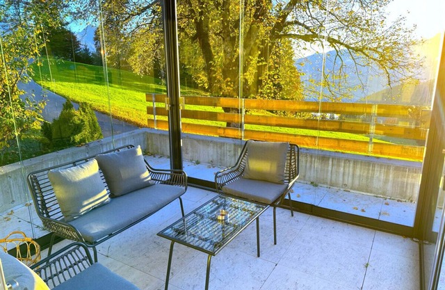 SwissHut Modern Chalet with Spa - Chalet Beunden
