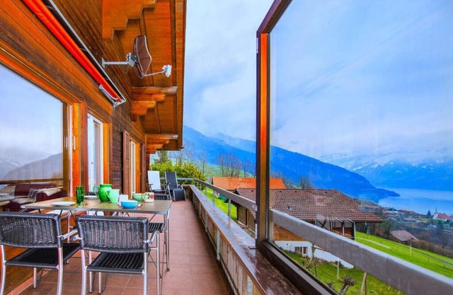 SwissHut Stunning Views Alps Lake - Chalet Lena