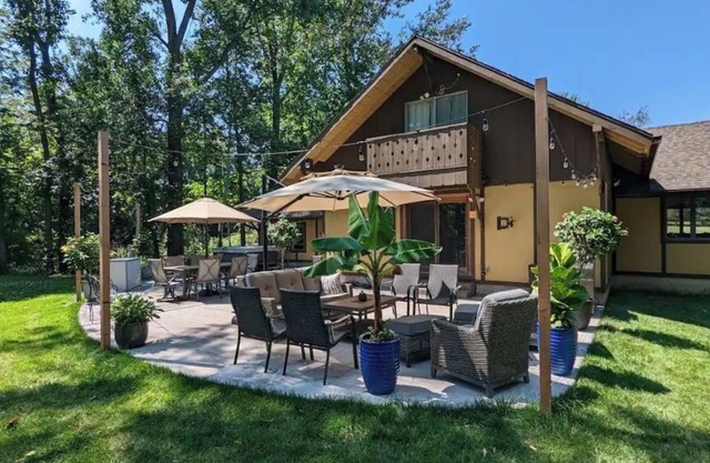 Sycamore House- Chalet on the Olentangy River