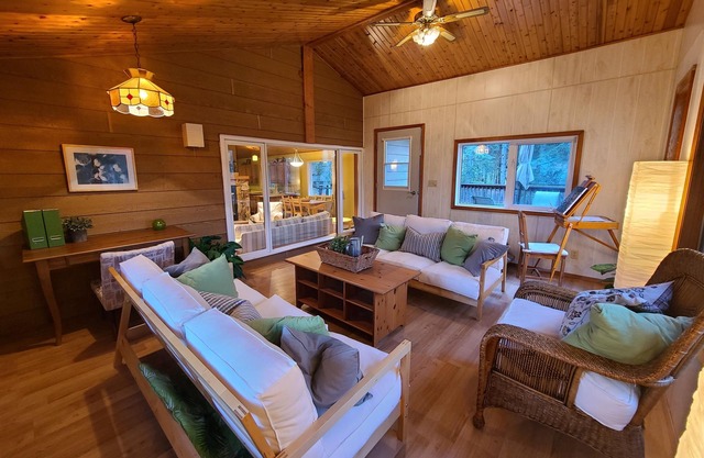 Sylvan Lake Sunbreaker Cove Elegant Retreat