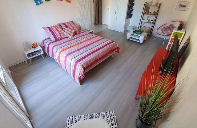 T1 bis cozy, close to the city, the countryside and all amenities