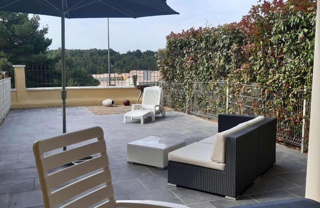 T2 à Narbonne-Plage, terrasse, parking, animaux admis - FR-1-409-166