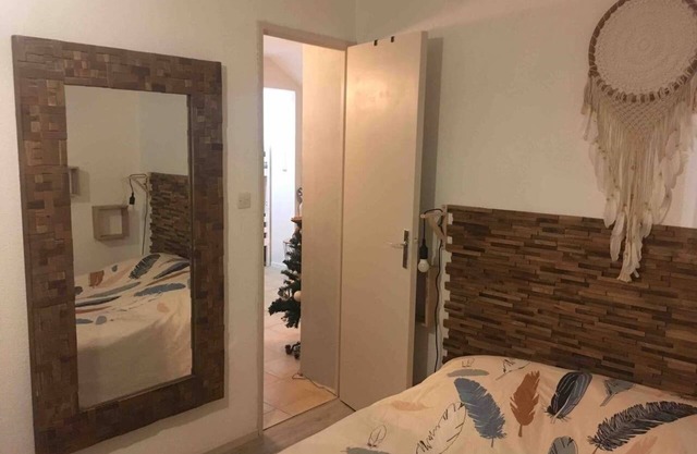 T2 bis apartment completely renovated at the foot of the slopes