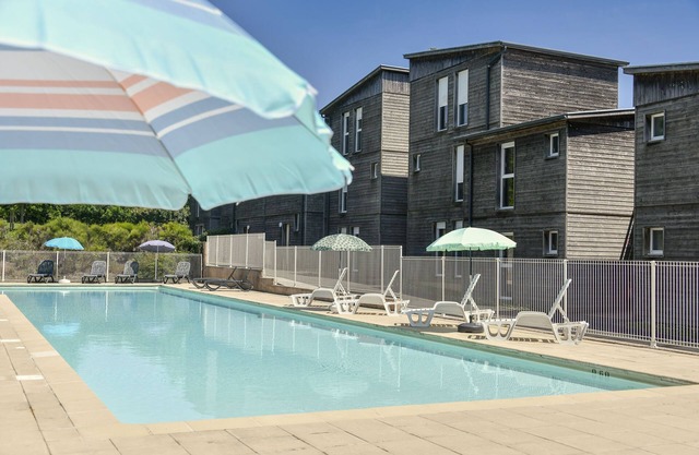 T2 de charme avec terrasse privée | Piscine