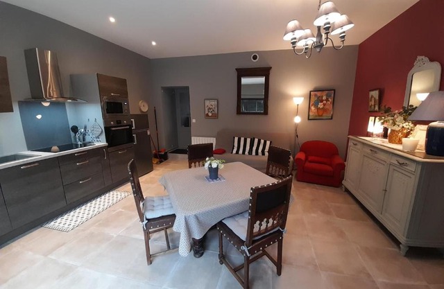 T2 de Standing avec Jardin, Terrasse et WI-FI au Centre de La Roche-Posay - FR-1-541-67