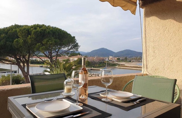 T2 very quiet, large terrace sea view, Gulf of Saint Tropez