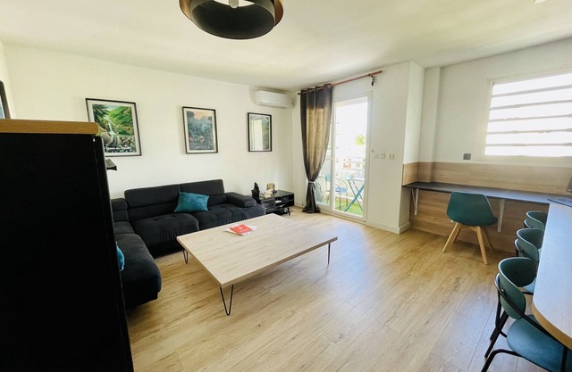 T3 Duplex Proche Jardin DE L'etat