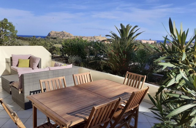 T3 Ile Rousse Vue Mer 200m des Plages