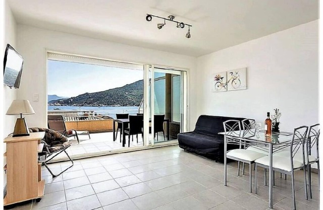 T3 Les pieds dans l'eau: sea view - Air-conditioned, equipped apartment - Golf Campomoro