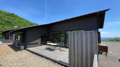 Tabinoteitaku Retreat Ryomi Nanatsumori