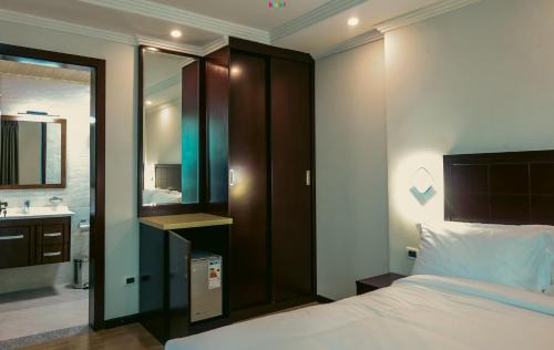 Tafach Hotel