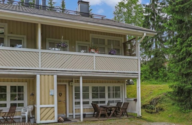 Tahkontilhi E 5 by Interhome