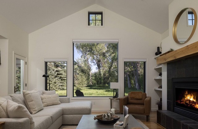 Tailwind Cabin Creek Front - Close to Targhee!