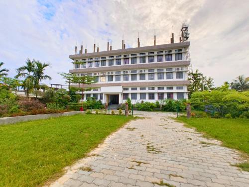 TAJ HERITAGE Hotel And Restaurant -call 94353-50876