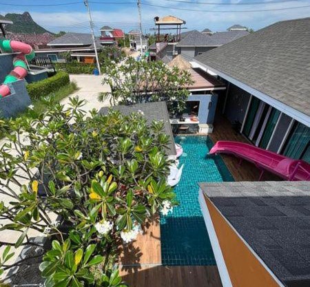 Takky Beach Pool Villa Cha-Am