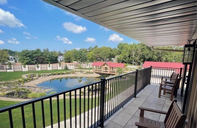 Tall Oaks Resort