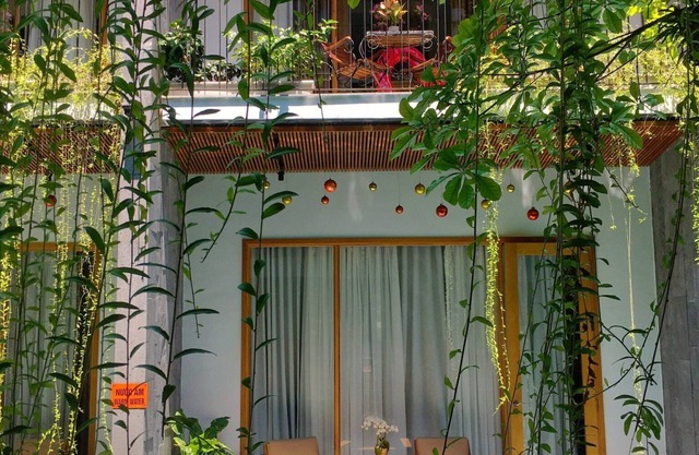 Tam House Villa Hotel