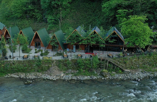 Tanura Bungalows