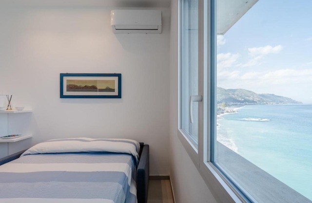 Taormina Seaview Studio a few steps from the Beach