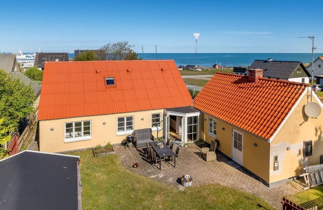 "Tara" - 300m from the sea by Interhome