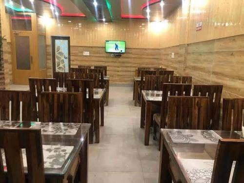 Tara Hotel & Restaurant