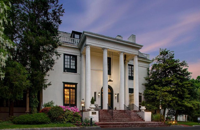 Tarrytown House Estate