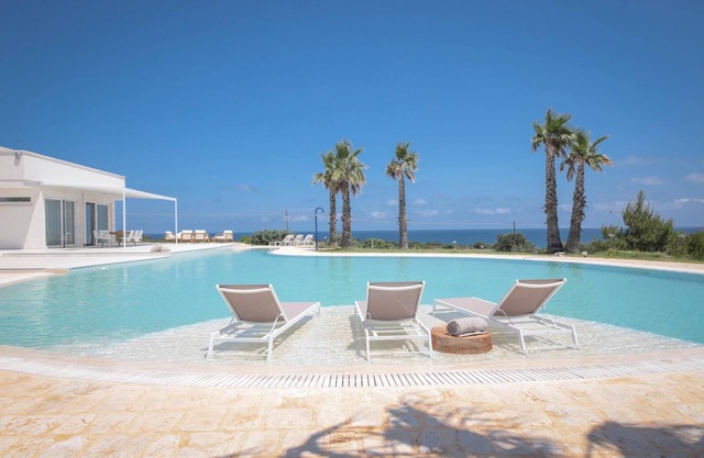 TD Villa Maestrale Luxury Pool Sea View