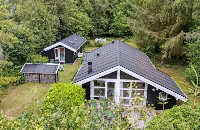 "Tekla" - from the sea by Interhome