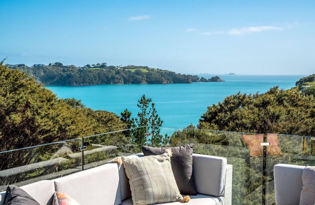 TEN TAWA | Oneroa | Be My Guest Waiheke