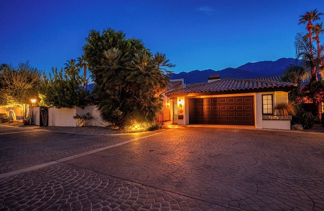 Tennis Court, Private Pool & Spa- VILLA OASIS