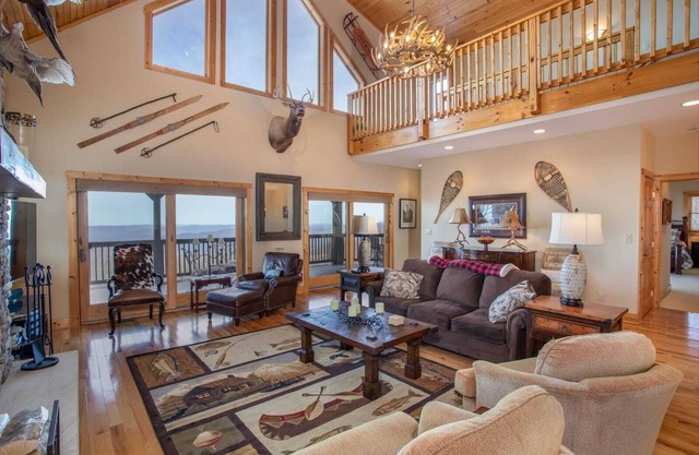 Terrific Mountain Home with Incredible Views