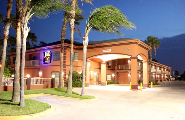 Texas Inn and Suites McAllen at La Plaza Mall and Airport