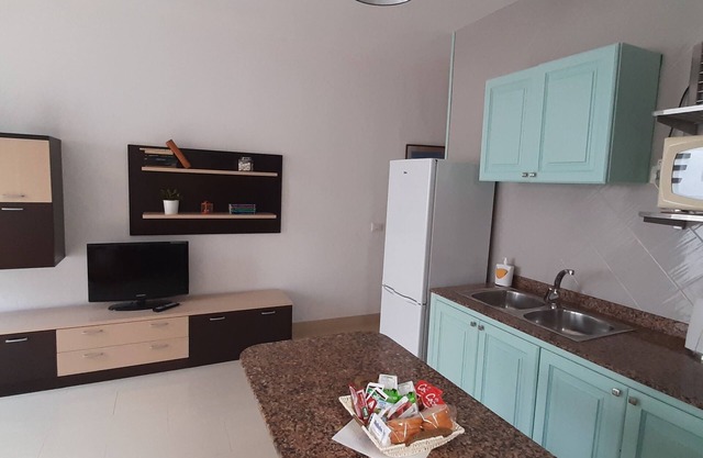 The Knots. Cozy apartment with private patio