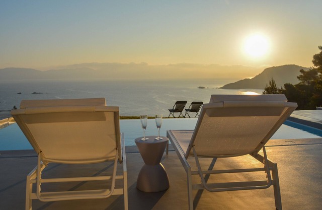 Thalasses Villas Skiathos Villa Meliti (4 people) Beachfront
