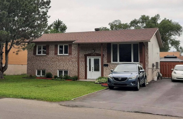 The 4-bedroom confo bungalow, close to all amenities