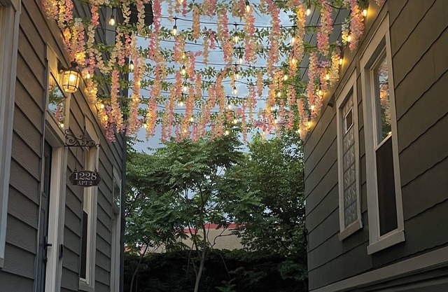The Alley at Bates - Charming Centric Apartment