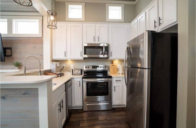 The Barton - Luxury Tiny Home in Austin, TX