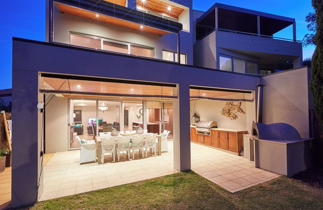 The Bay Residence Luxury Beachfront Home