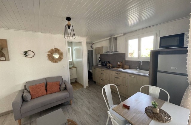 The beach of chalets. Perfect for family farniente