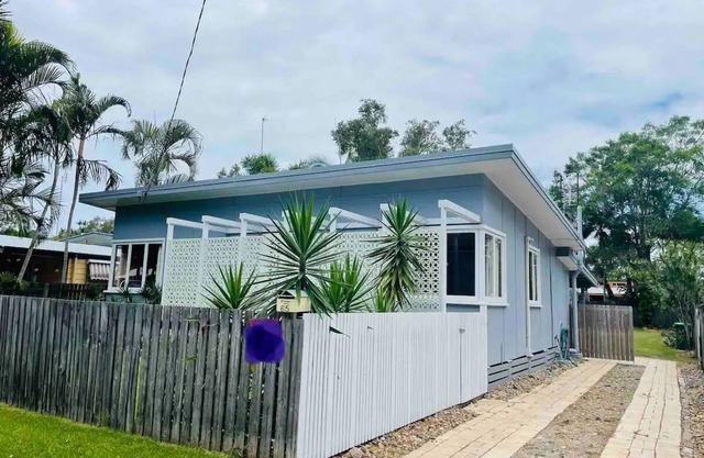The Beach Shack Family + Pet friendly