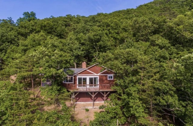 The Bear Den - Mountain Cabin w/Spectacular Views - AWD/4WD Required