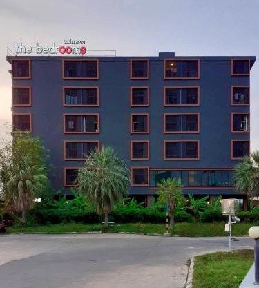 The Bedrooms Maeklong and Services Apartment